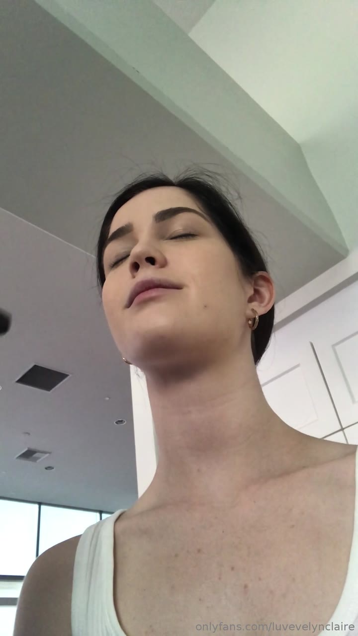 💚 Evelyn Claire Full OF 🍆 leaked image 